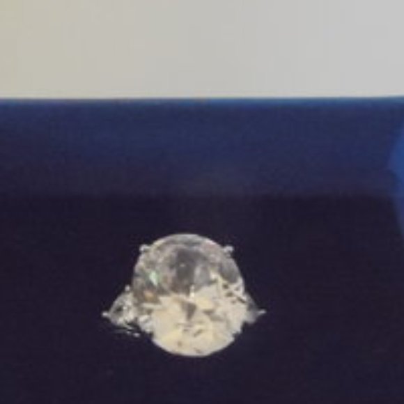 Radiance by Absolute 8.50 ct 3-Stone Oval .925 Sterling silver Ring Size 10-1-/4 - Picture 3 of 5